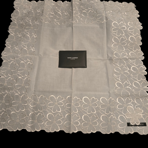 Yves Saint Laurent White Floral Scarf 18 By18 NEW - Picture 2 of 8